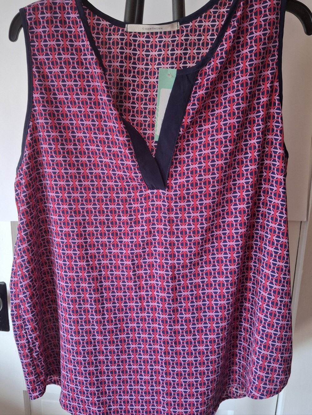 41 Hawthorn Pink Geometric Sleeveless V-Neck Shell